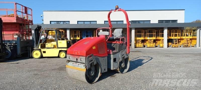 Volvo DD25 트윈 드럼 롤러