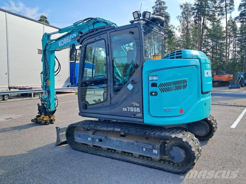Kobelco SK75SR-7 중형굴삭기 7톤-28톤