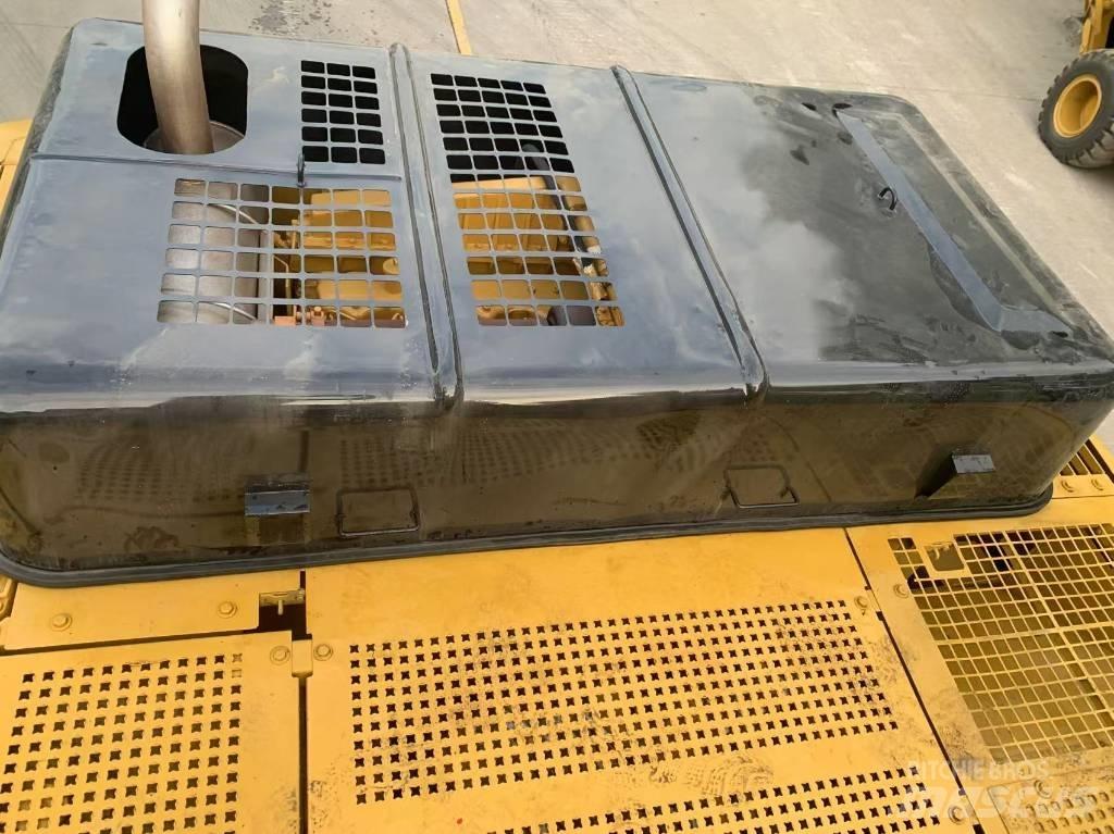 CAT 330 B 대형 굴삭기 29톤 이상