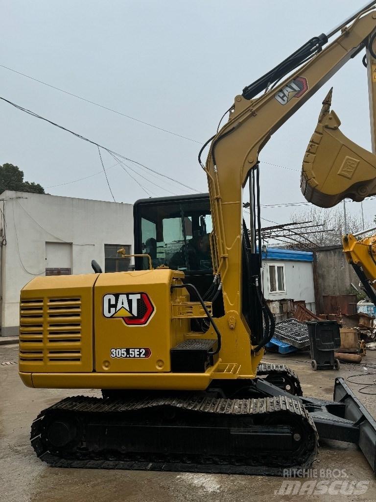 CAT 305.5 소형 굴삭기 7톤 미만