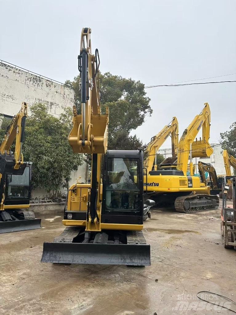 CAT 305.5 소형 굴삭기 7톤 미만