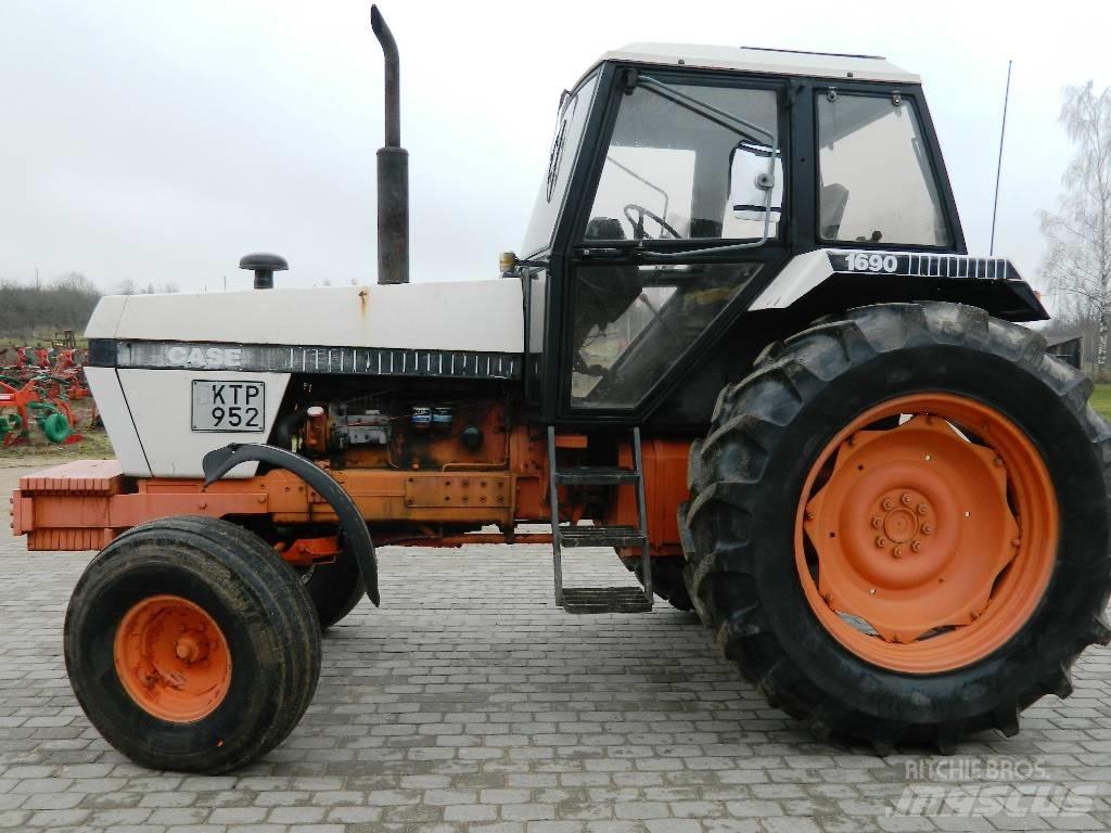 Case IH 1690 트랙터
