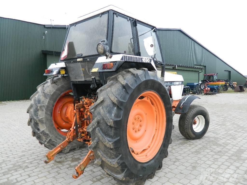 Case IH 1690 트랙터