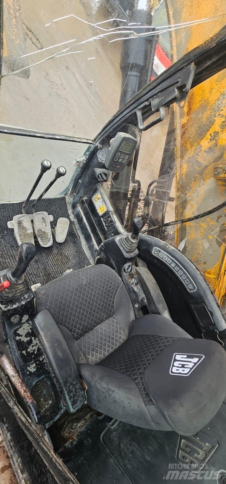 JCB JS 220 LC 대형 굴삭기 29톤 이상