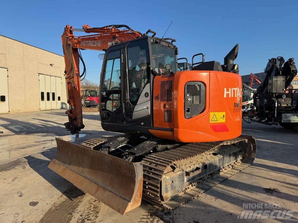 Hitachi ZX 135 US-6 대형 굴삭기 29톤 이상
