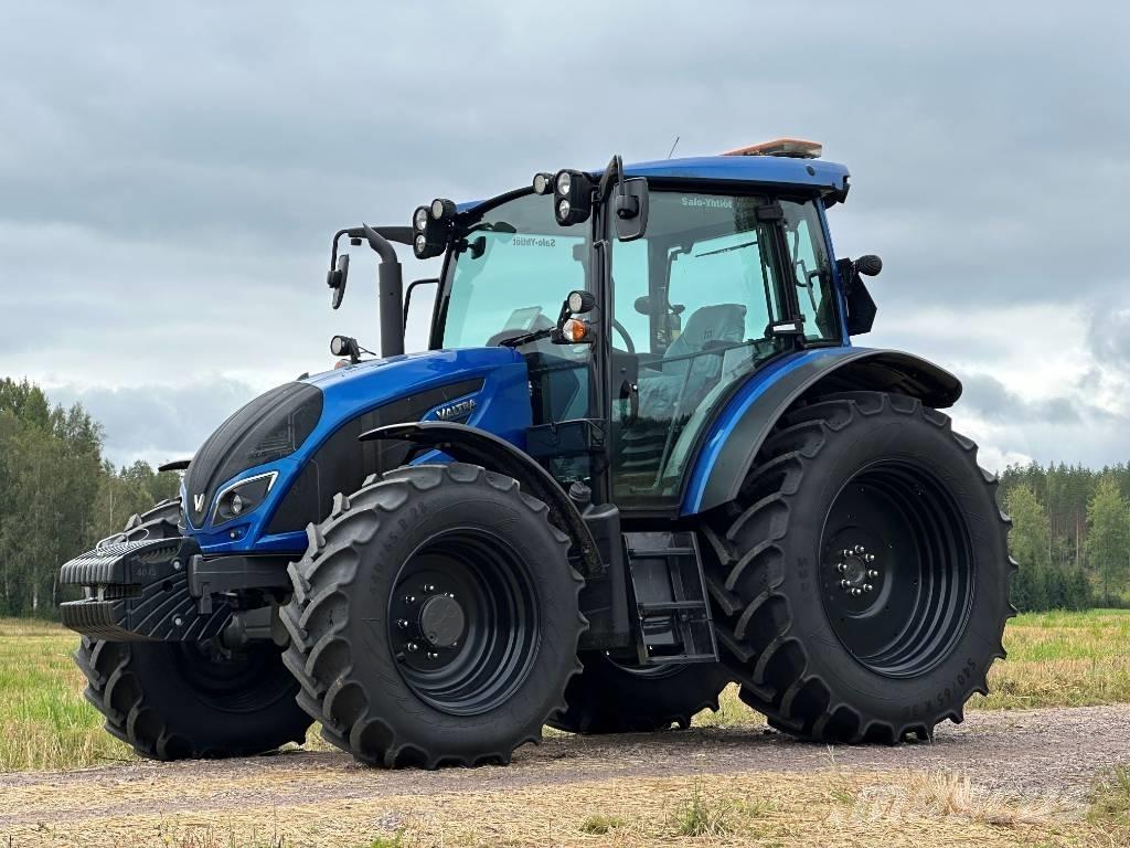 Valtra A 114 트랙터