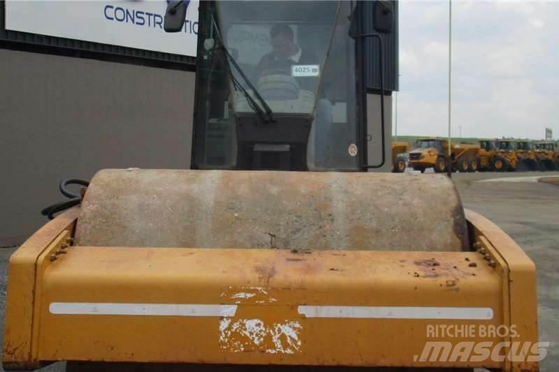CAT CS76XT 콤비 롤러