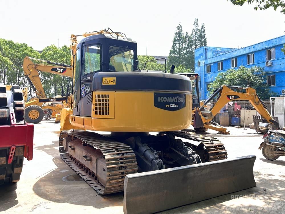 Komatsu PC 128 대형 굴삭기 29톤 이상