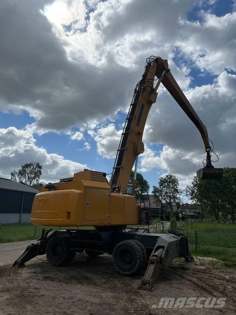 Liebherr 934 폐기물/산업 처리기