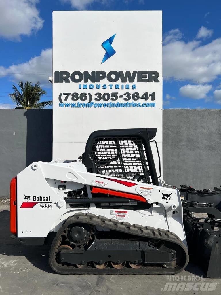 Bobcat T 550  스키드로더