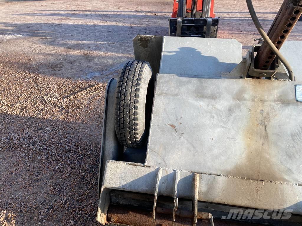 Fjärås 600/1350 제설차