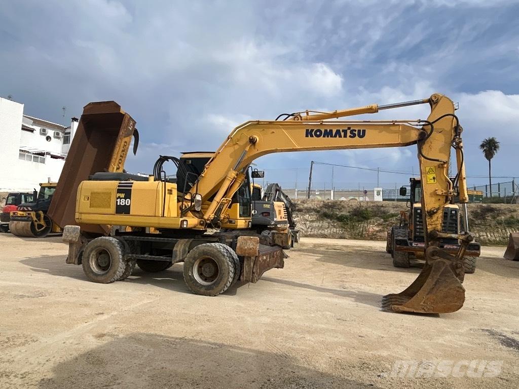 Komatsu PW 180  휠 굴삭기