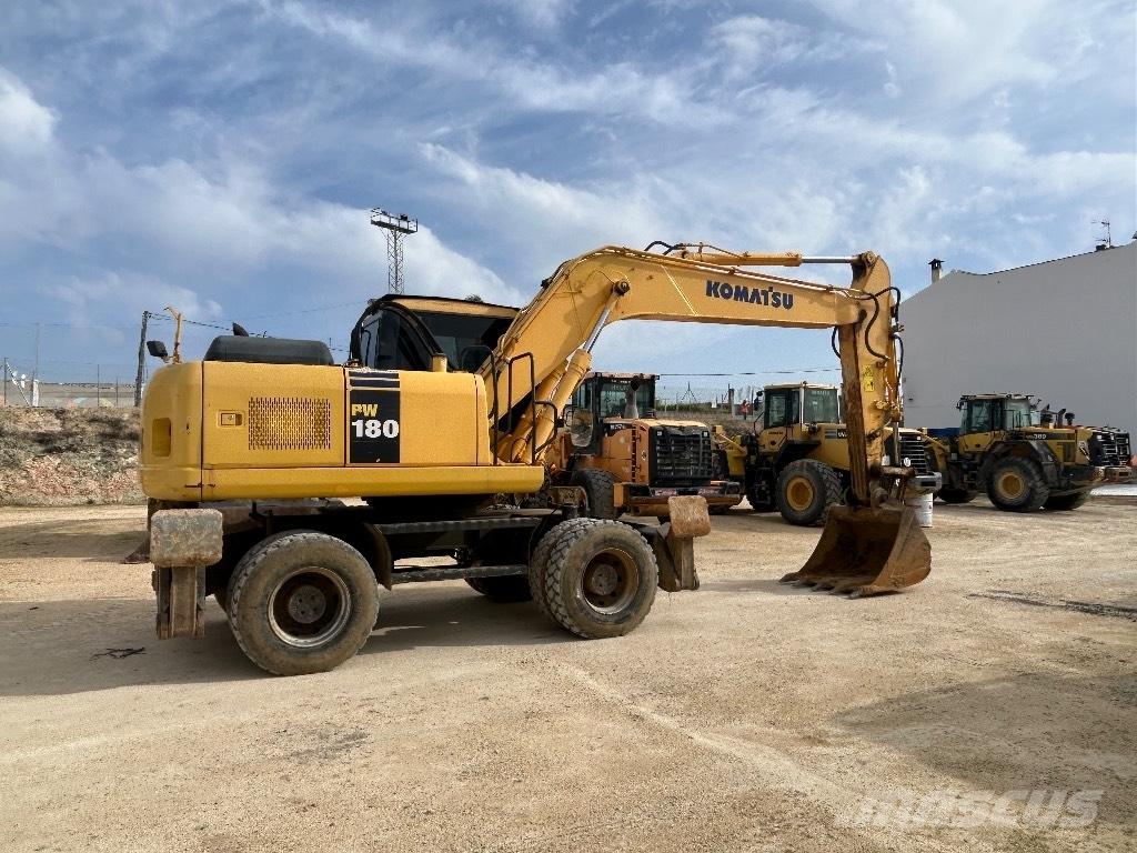 Komatsu PW 180  휠 굴삭기