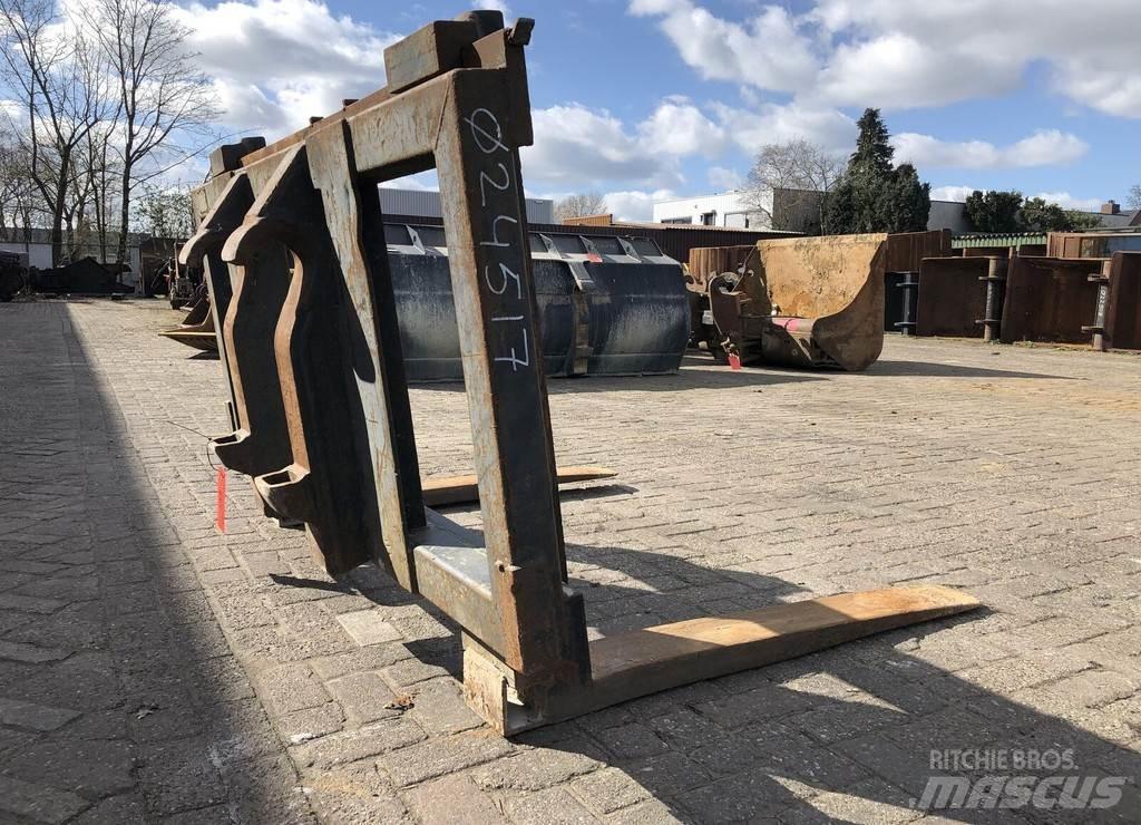  Onbekend PS-4-2000 포크