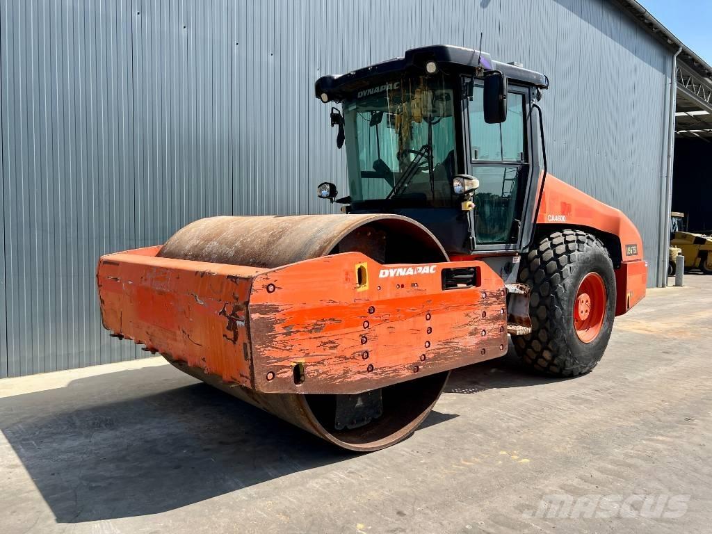 Dynapac CA4600D 싱글 드럼 롤러