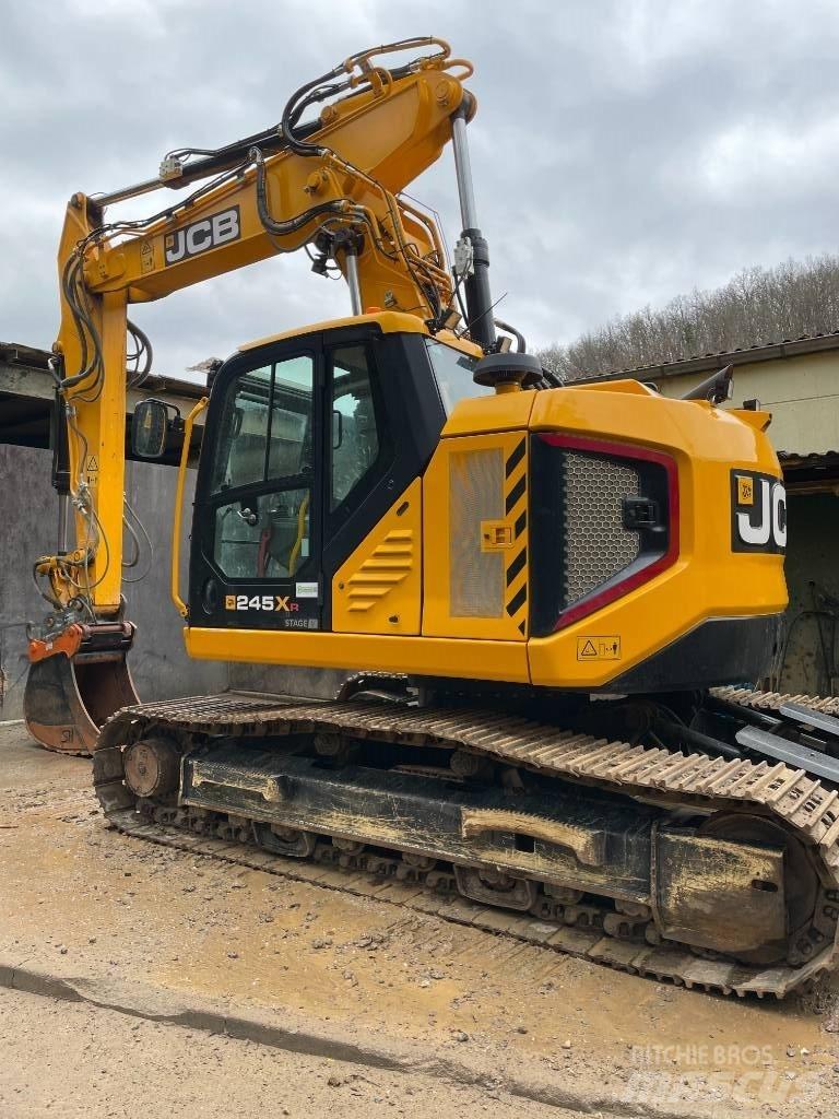 JCB 245 XR 대형 굴삭기 29톤 이상