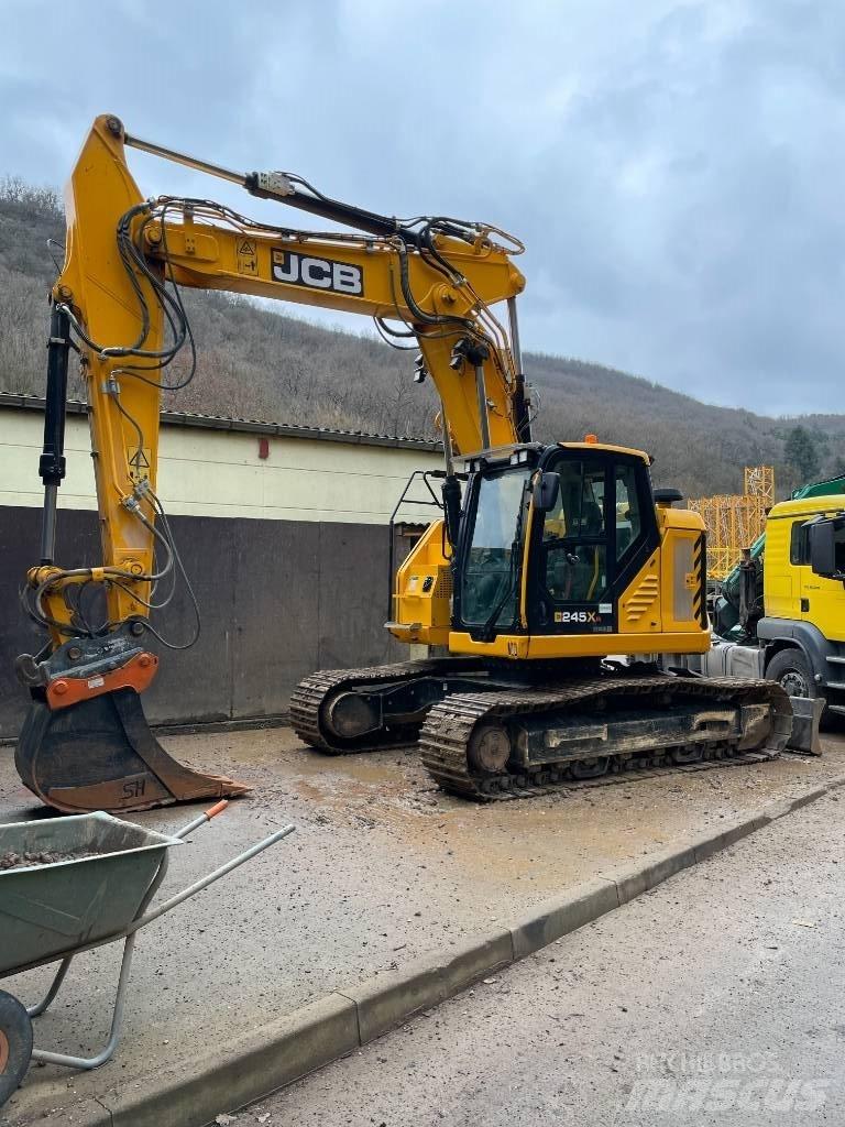 JCB 245 XR 대형 굴삭기 29톤 이상