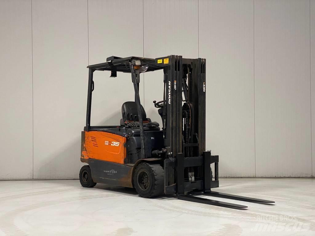 Doosan B35X-7 전동 지게차