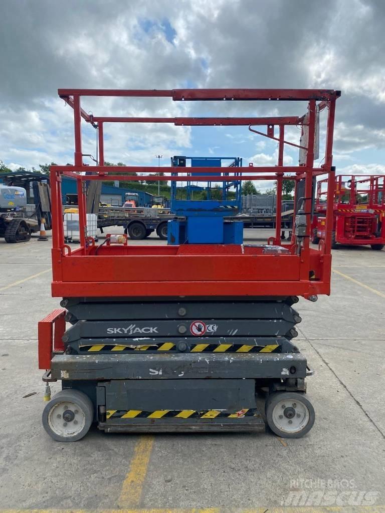 SkyJack SJ 3219 가위형 리프트