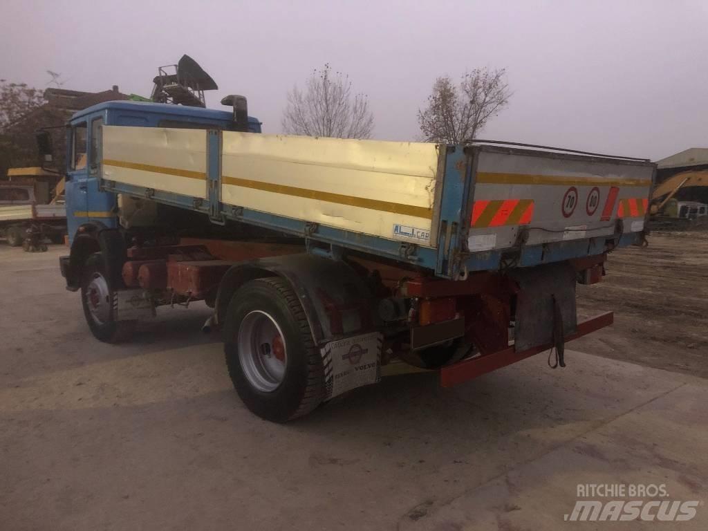 Iveco 150-17 덤프 트럭
