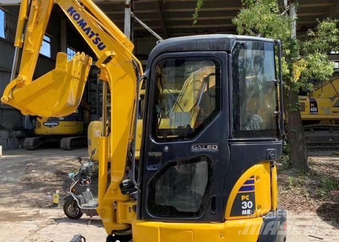 Komatsu PC30 대형 굴삭기 29톤 이상