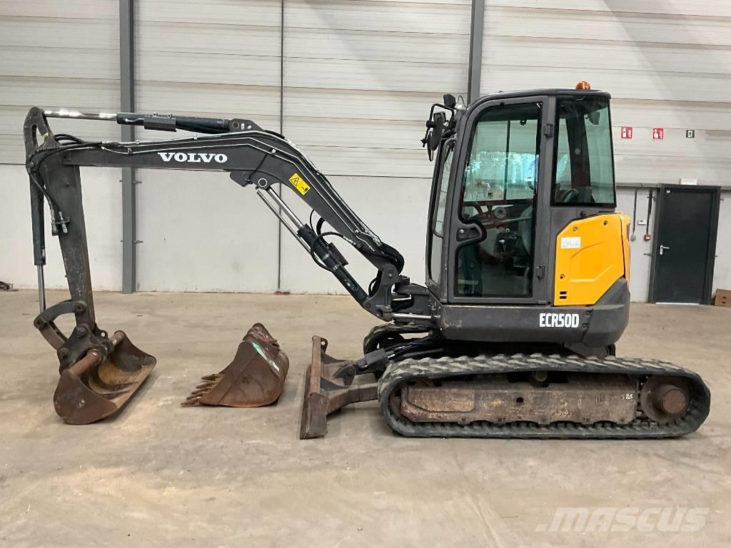 Volvo ECR 50 D 소형 굴삭기 7톤 미만