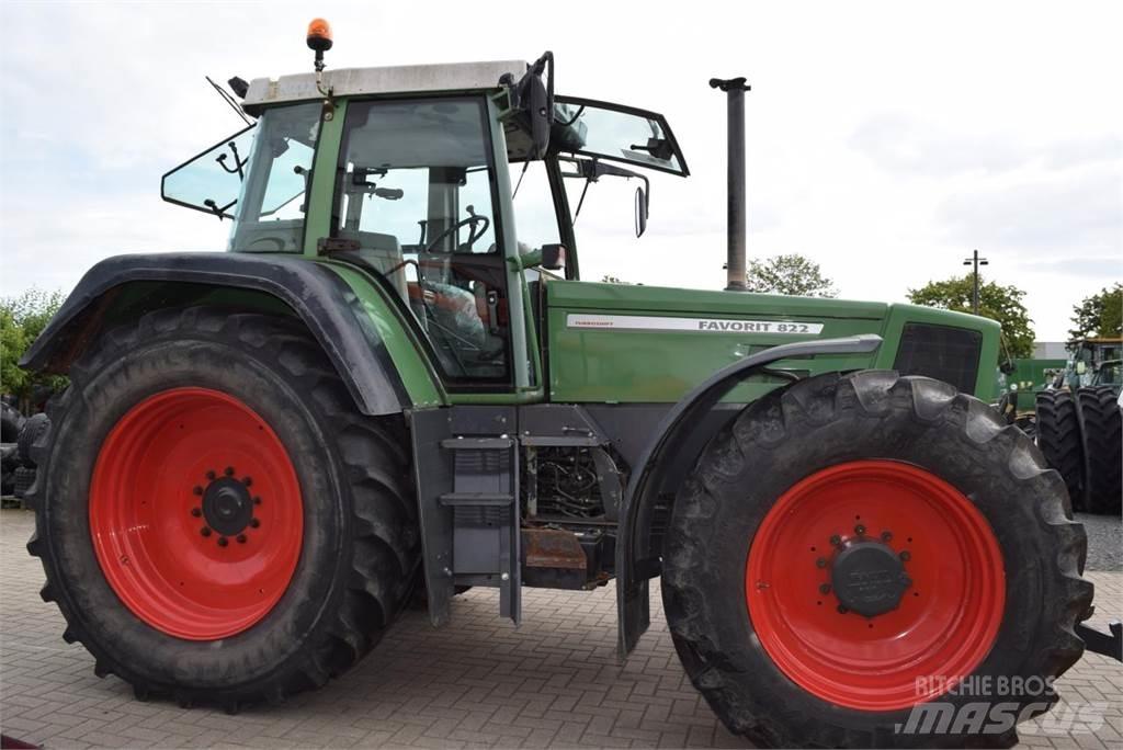 Fendt Favorit 822 트랙터
