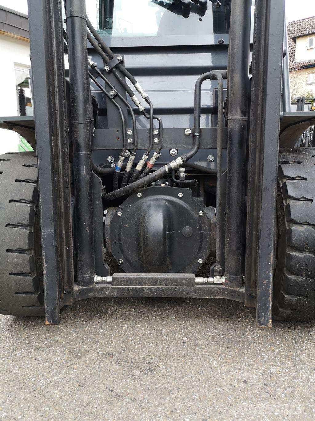 Toyota 02-8FDF30 디젤 지게차