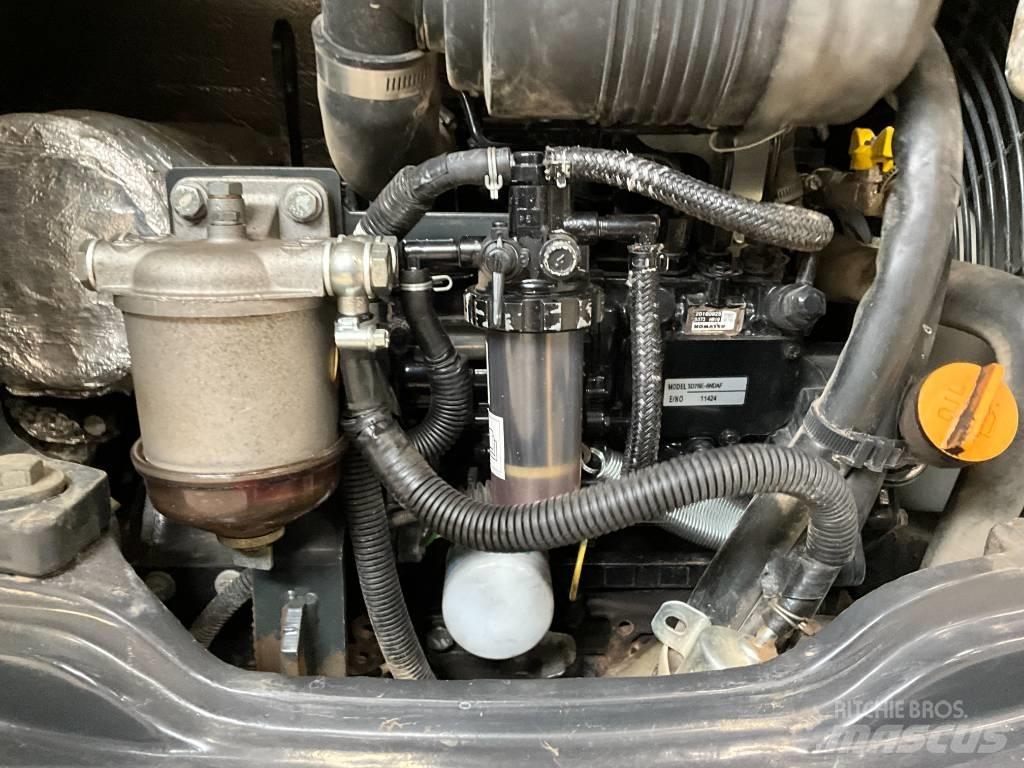 Komatsu PC 26 MR-3 소형 굴삭기 7톤 미만