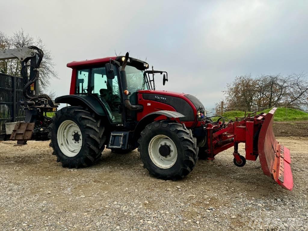 Valtra N 91 트랙터