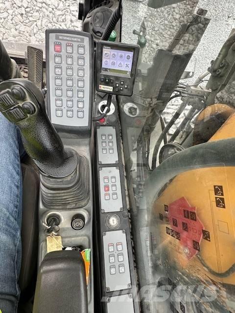 Liebherr A 916  휠 굴삭기