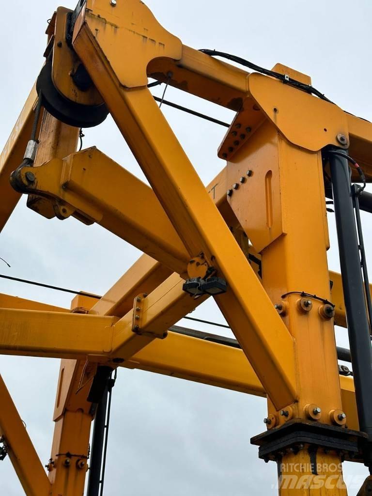 Combilift SC 3 T 컨테이너 핸들러