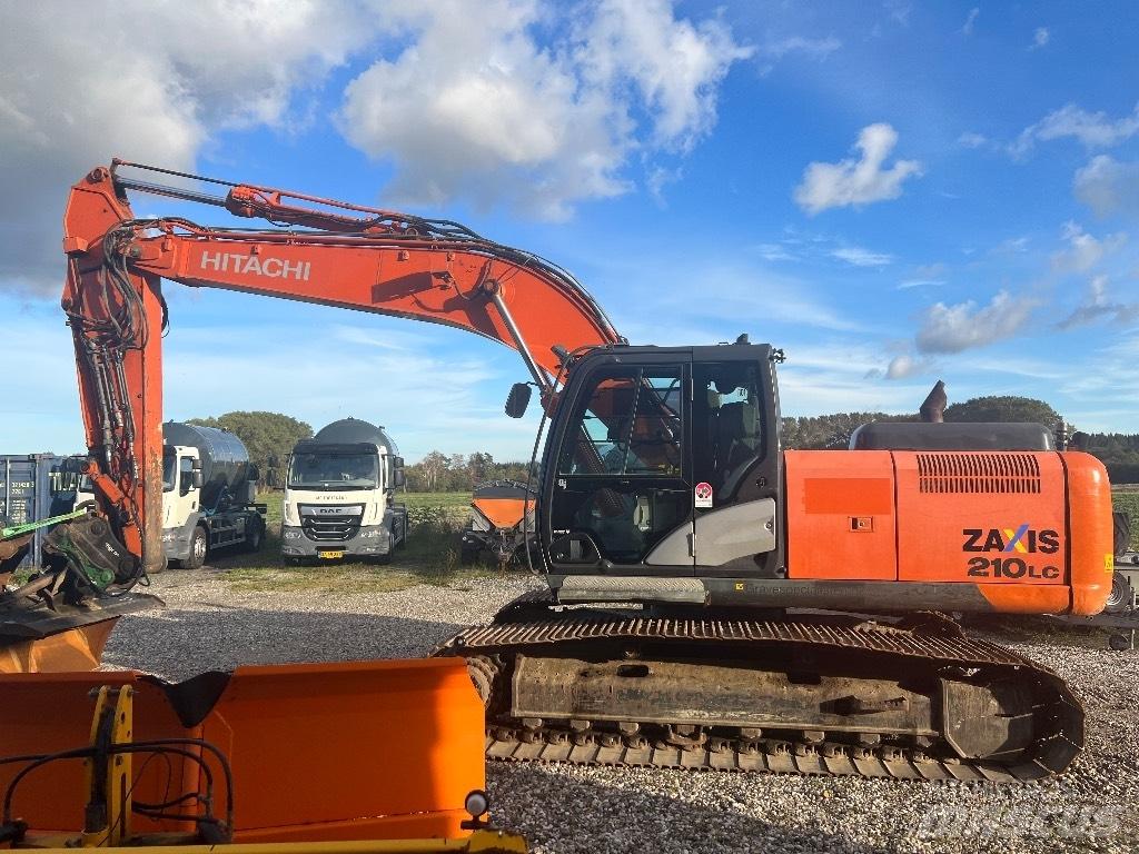 Hitachi ZX 210 대형 굴삭기 29톤 이상
