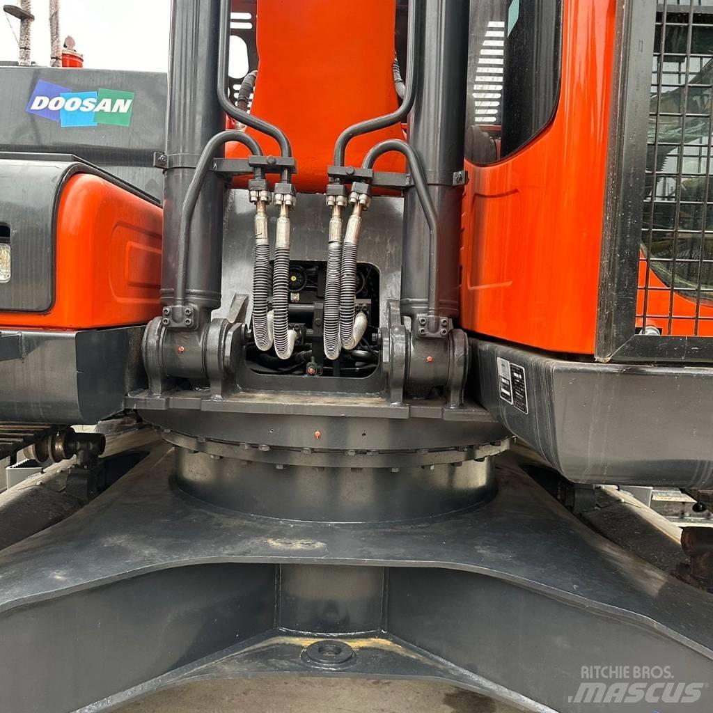 Doosan DX225LC-9C 대형 굴삭기 29톤 이상