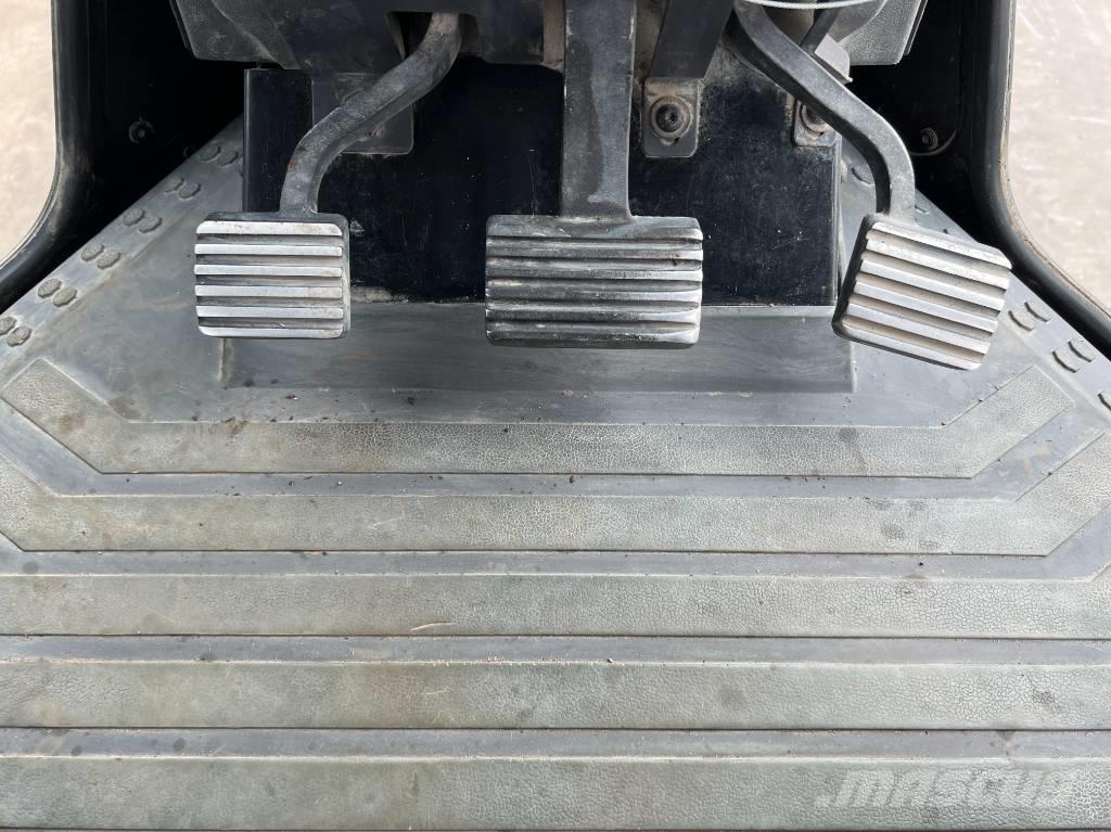 CAT 140M2 AWD 그레이더