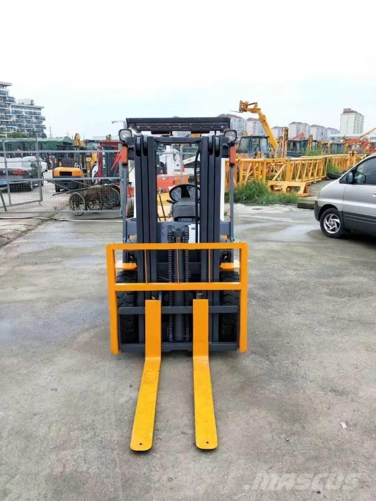 TCM FD 30 디젤 지게차