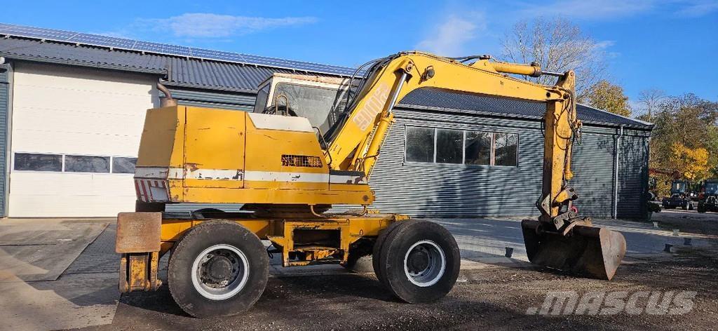 Liebherr A902  휠 굴삭기