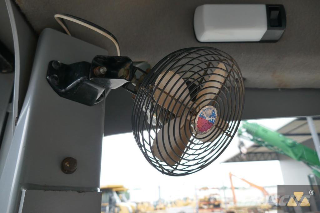 CAT 140M 그레이더