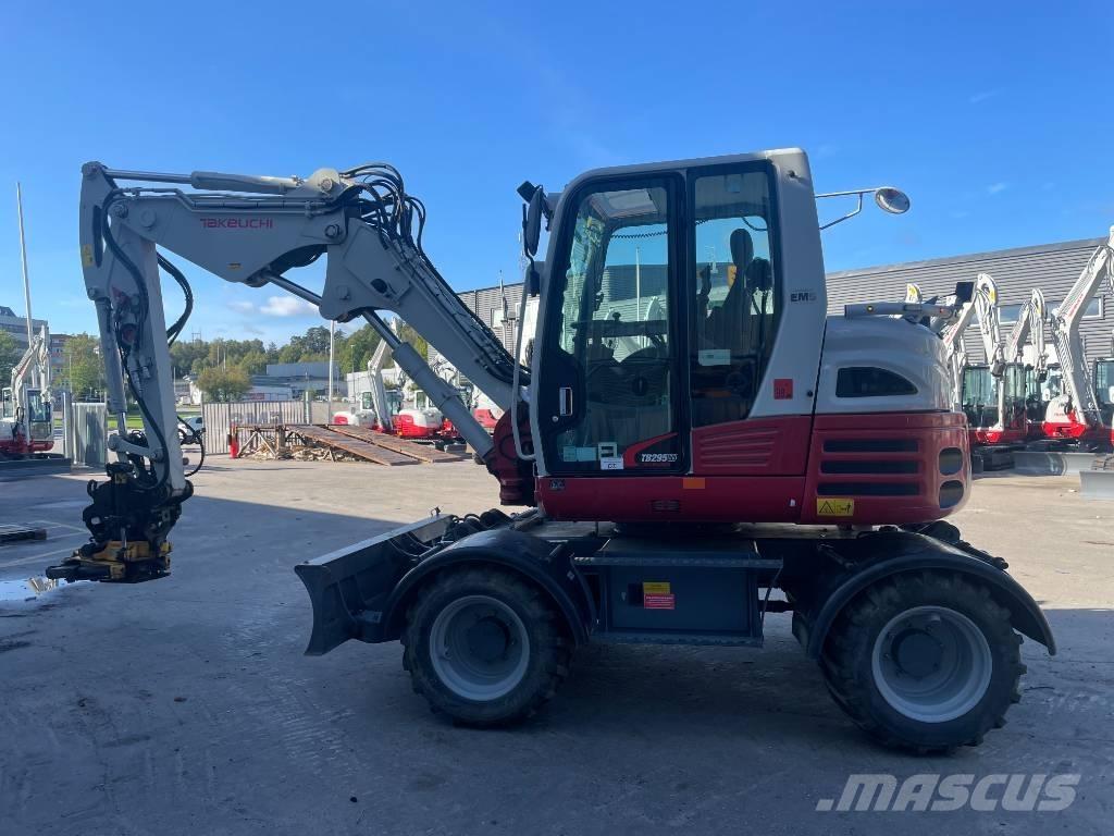 Takeuchi TB 295W  휠 굴삭기
