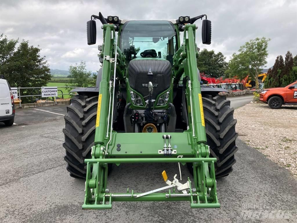 Fendt 724 Profi Plus 트랙터