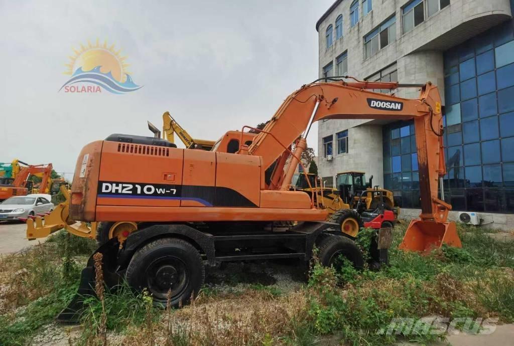 Doosan DH 210 W-7  휠 굴삭기