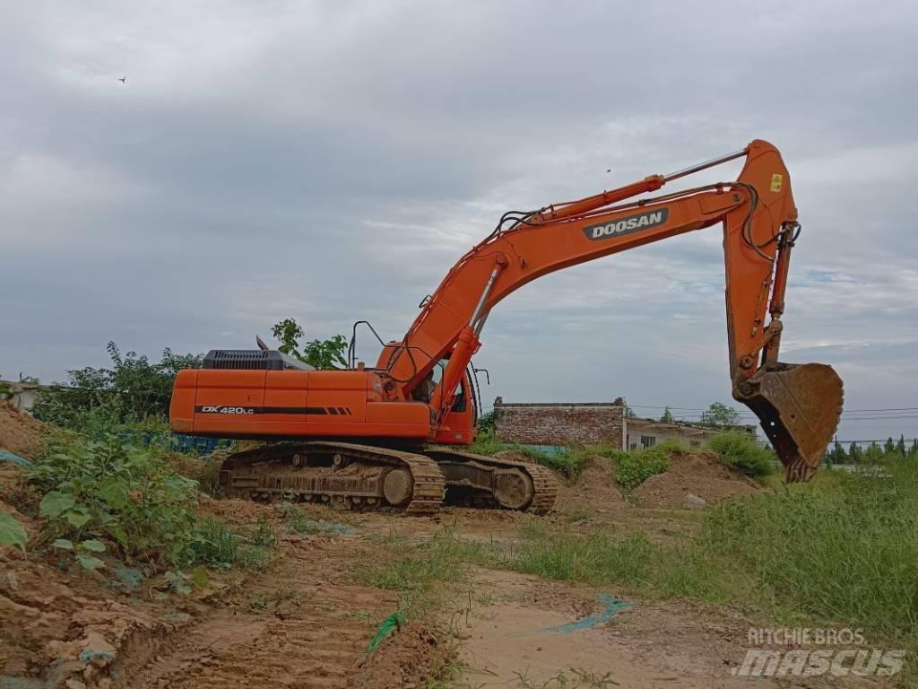 Doosan DX420LC 중형굴삭기 7톤-28톤
