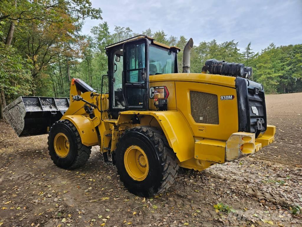 CAT 930 M  휠로우더