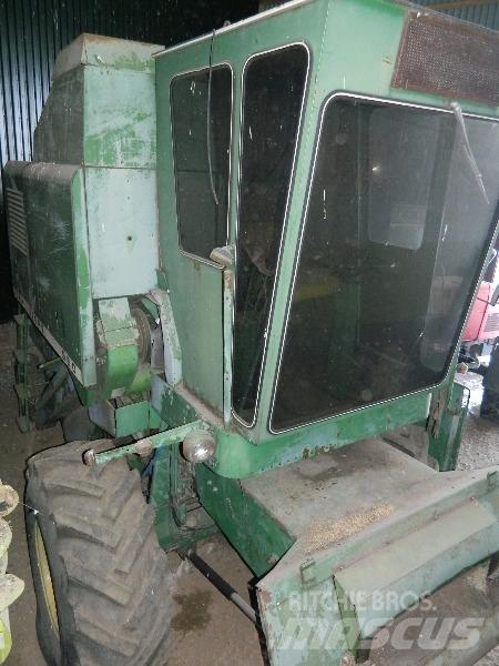 John Deere 960 콤바인 수확기