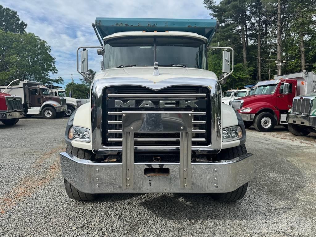 Mack Granite CT 713 덤프 트럭