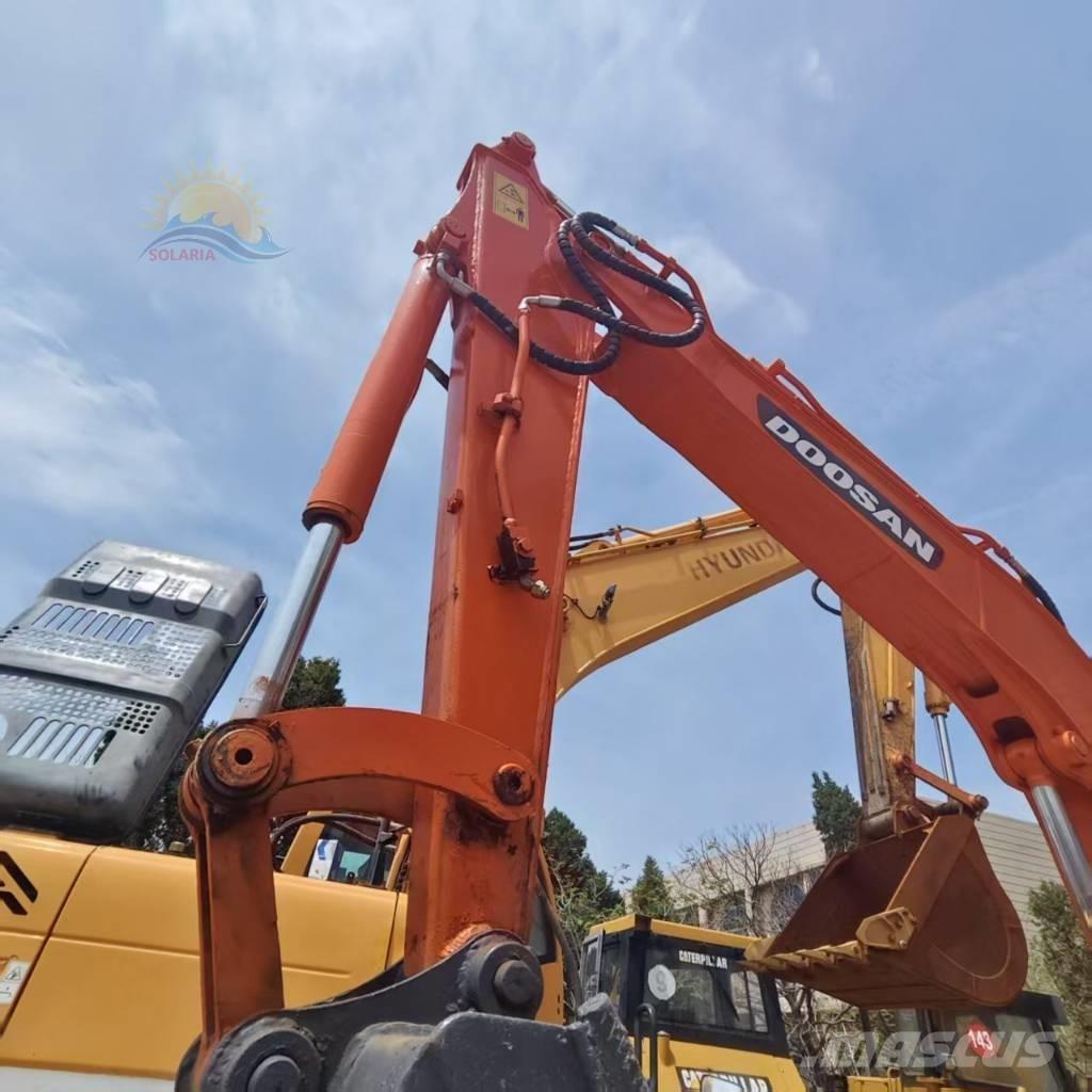 Doosan DH 60-7 소형 굴삭기 7톤 미만
