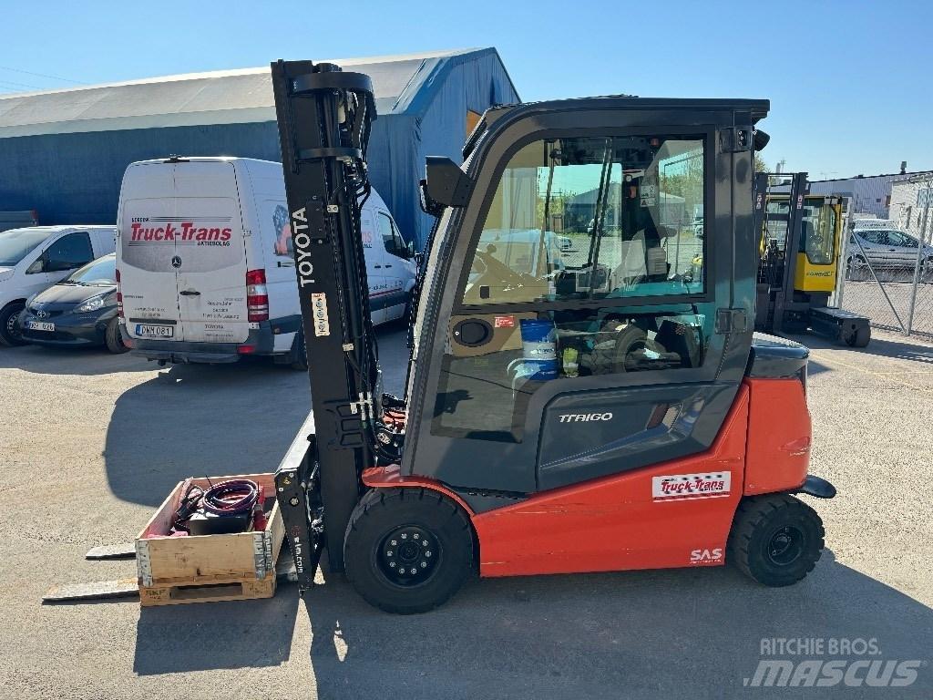 Toyota 9FBM30T 전동 지게차