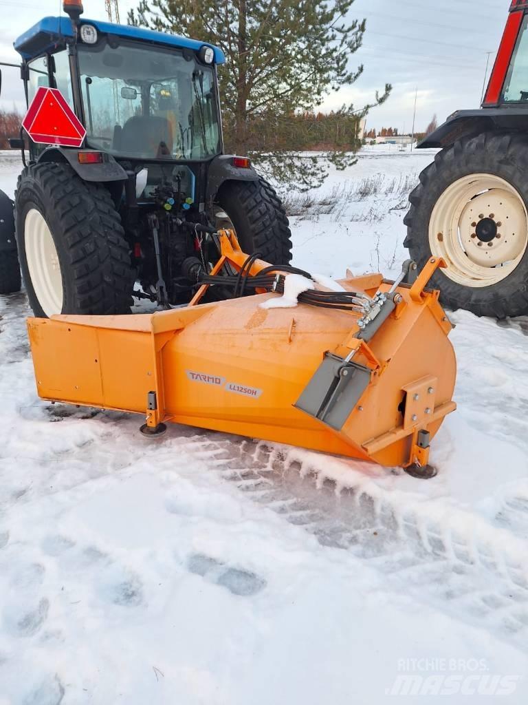 Tarmo LL1250H 제설기