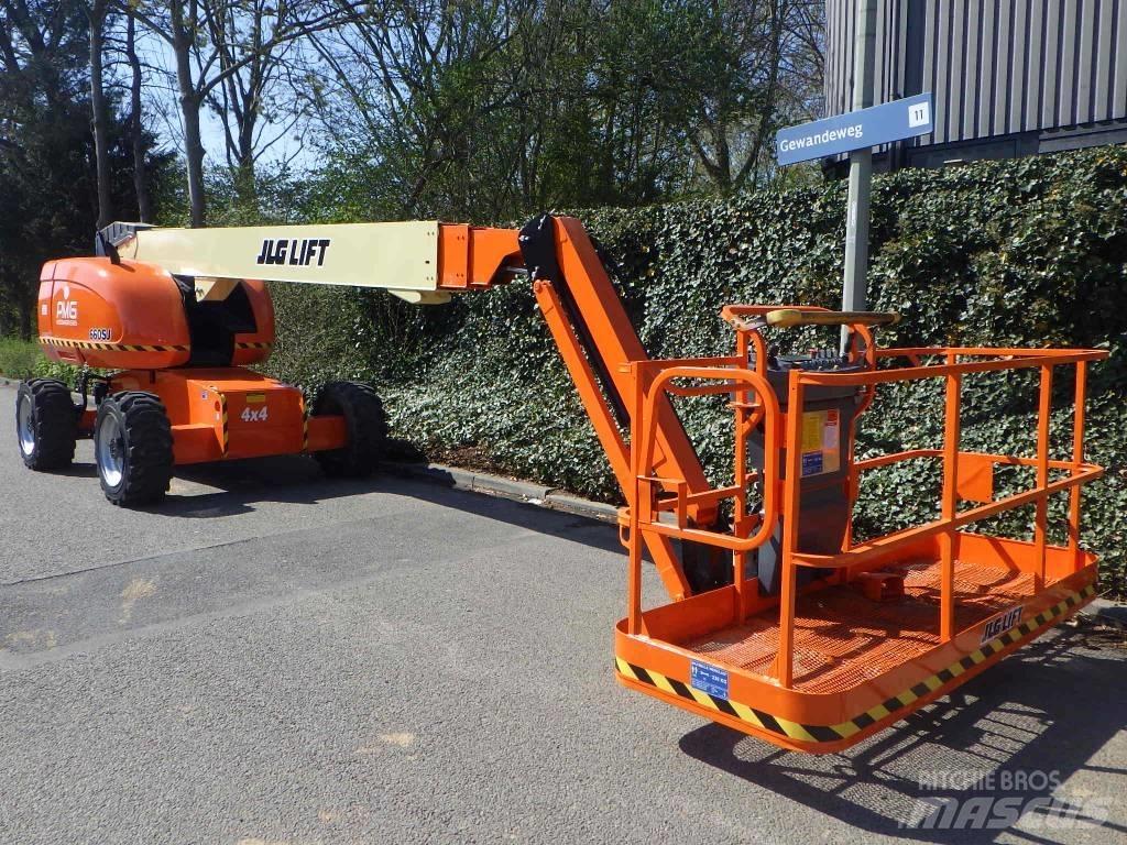 JLG 660SJ 견인식 전동이동 리프트