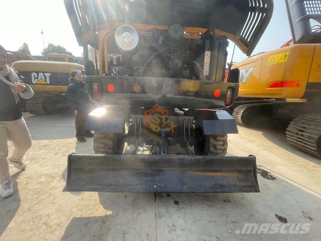 Hyundai 60 W  휠 굴삭기